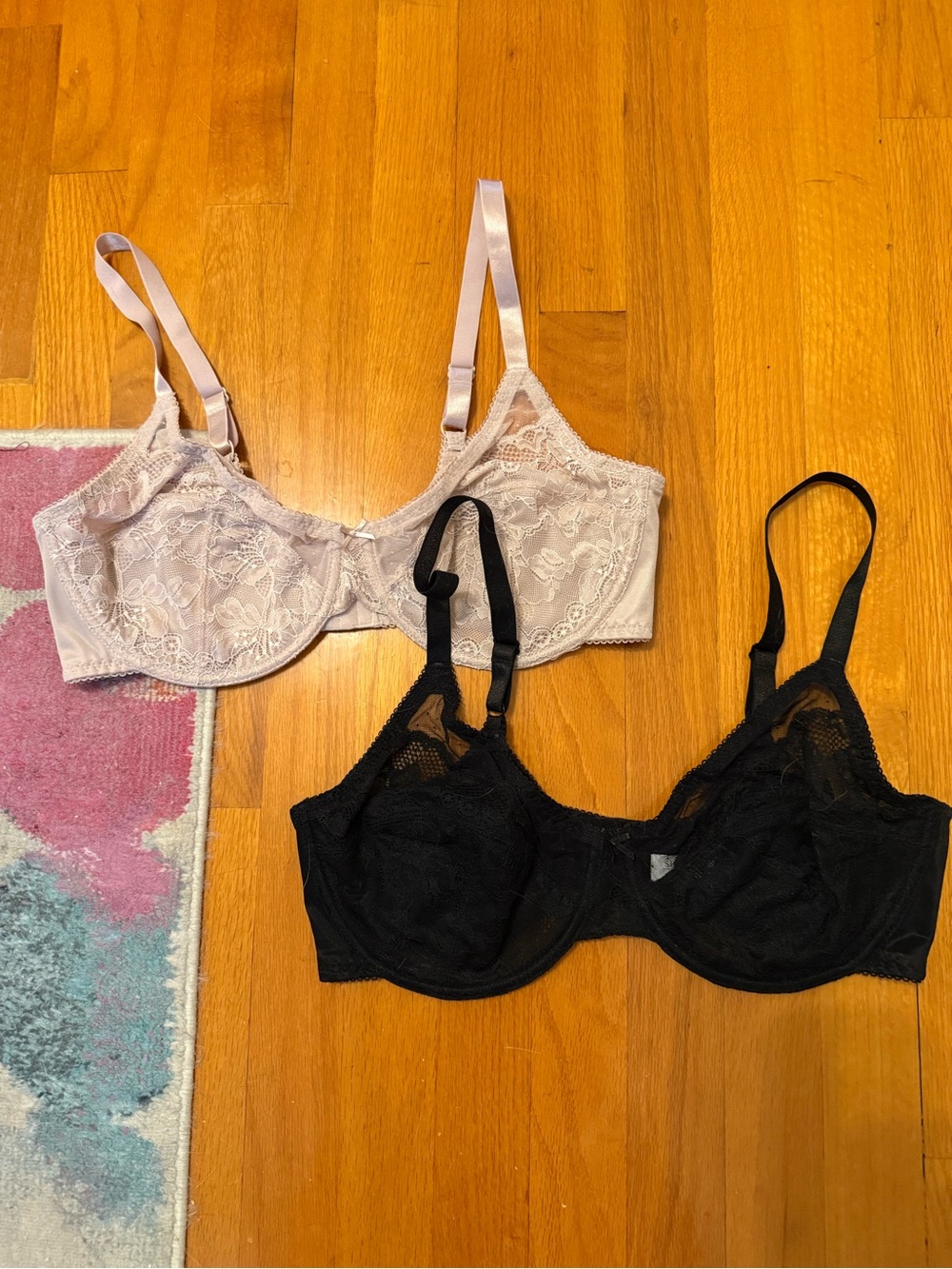 Lace Underwire Bra Set — Black & Light beige